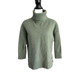 Polo Ralph Lauren Wool and Cashmere Turtleneck Sweater. Size M